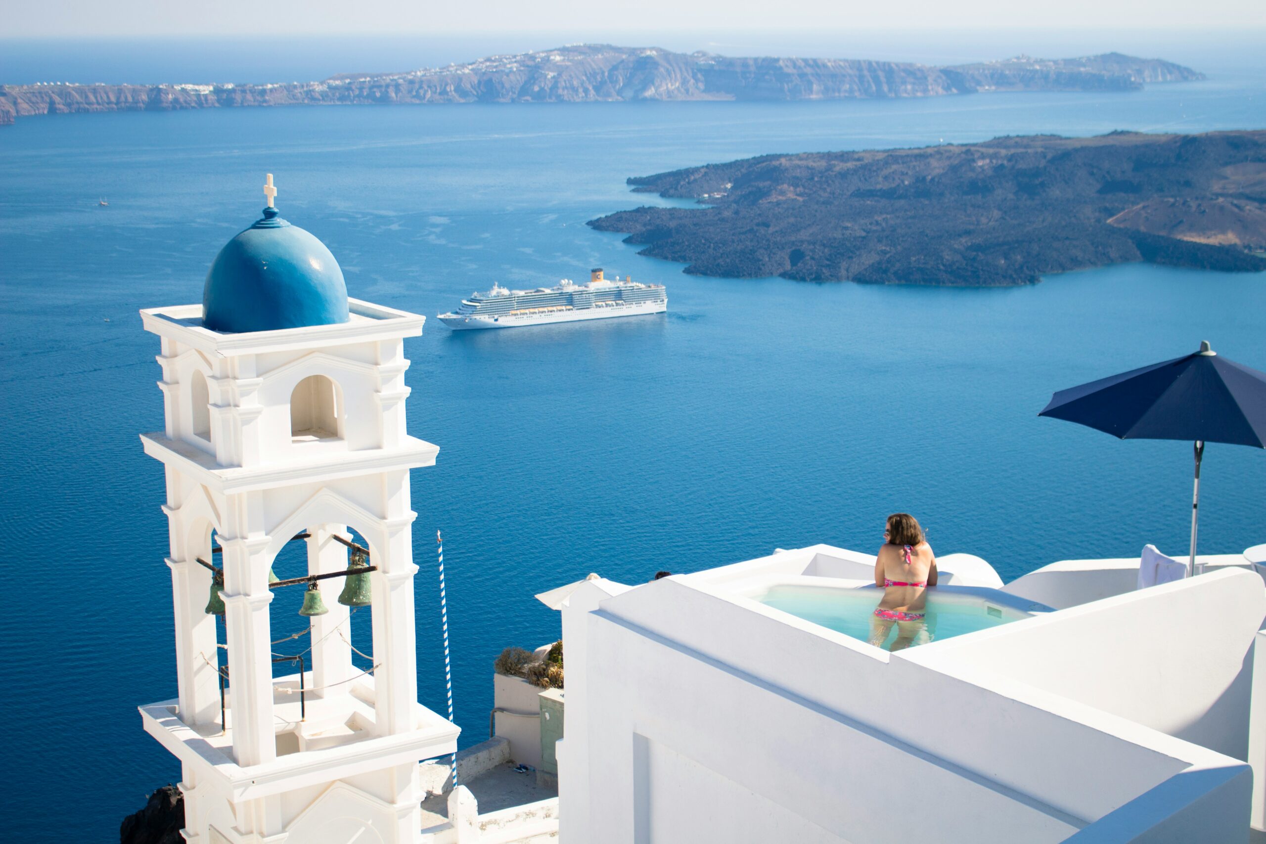 Luxury pool overlooking the caldera