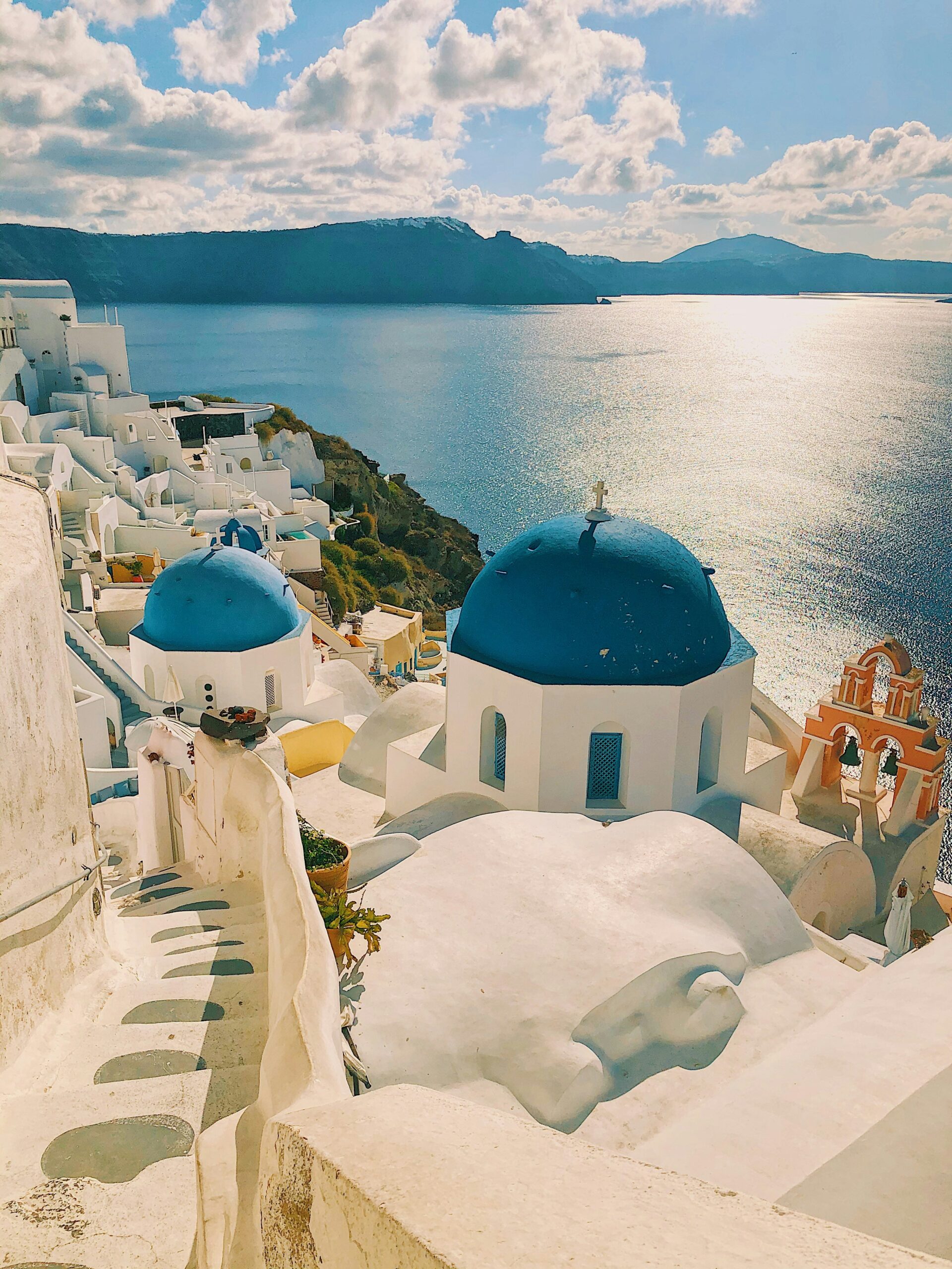 Sailing the Santorini caldera